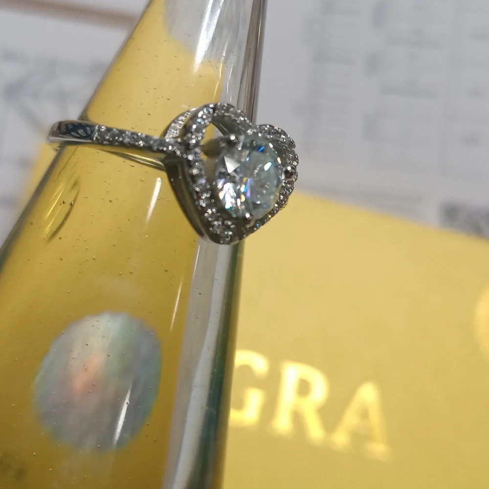 1 ct moissanite heart engagement ring